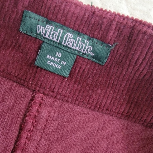 Wild Fable Burgundy Corduroy Mini Skirt Size 10 Front Pockets Retro Boho - Picture 7 of 9